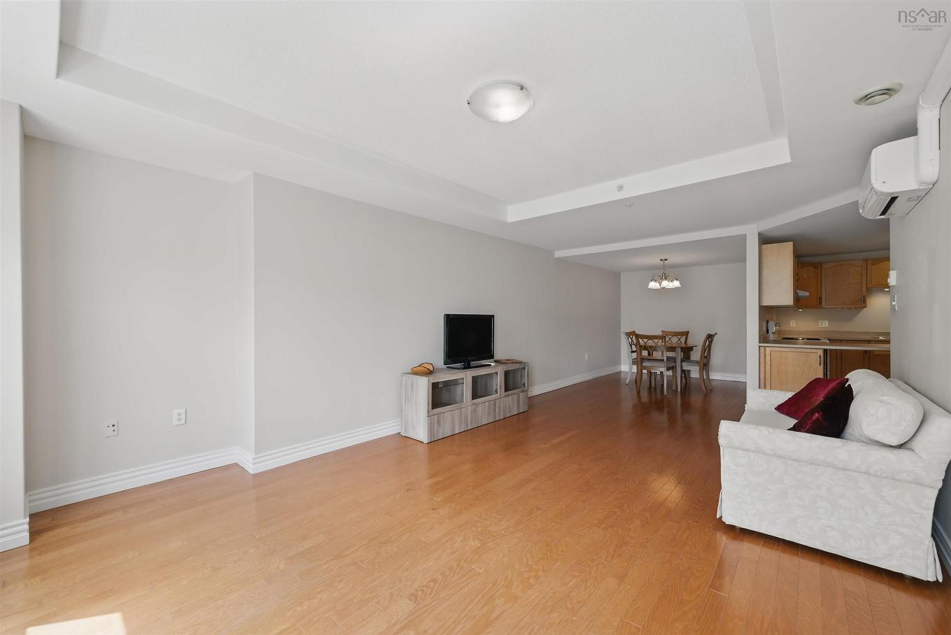 305 476 Main Street, Mahone Bay, NS