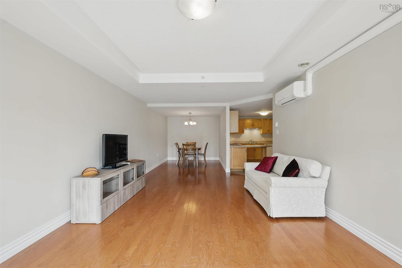 305 476 Main Street, Mahone Bay, NS