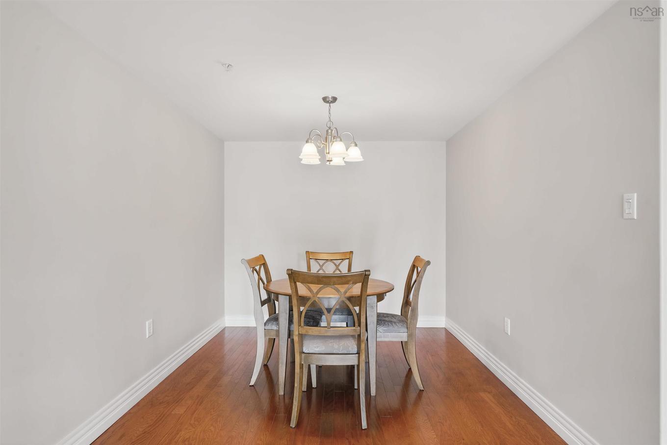 305 476 Main Street, Mahone Bay, NS