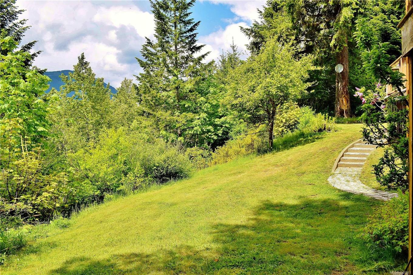 5982 Mayo Rd, Lake Cowichan, BC