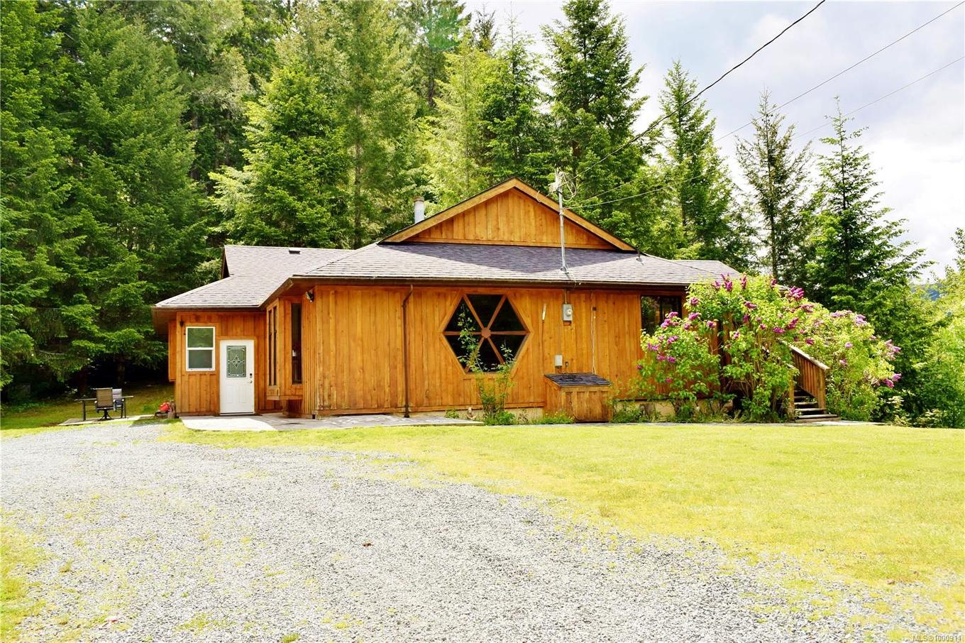5982 Mayo Rd, Lake Cowichan, BC