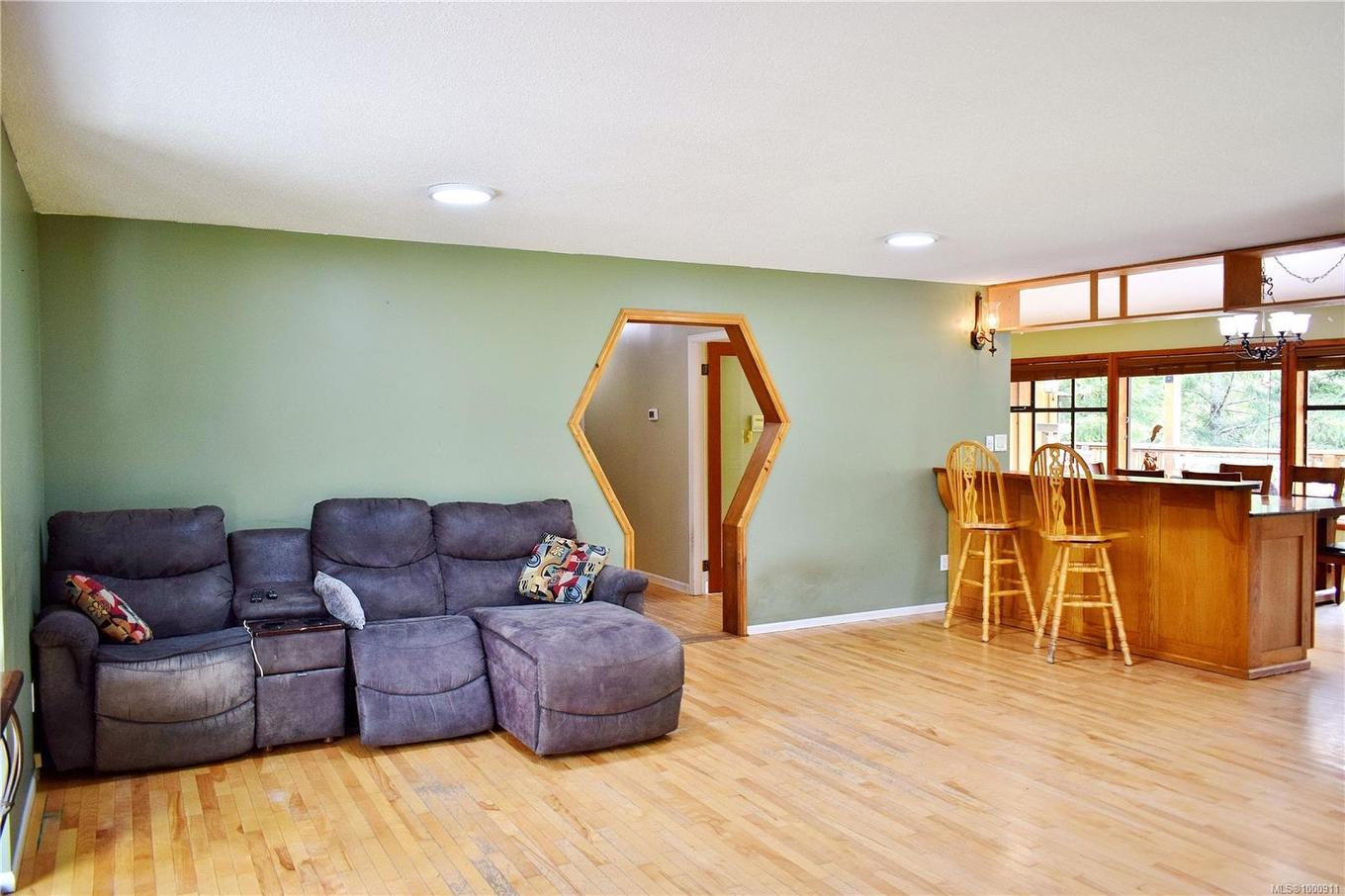 5982 Mayo Rd, Lake Cowichan, BC