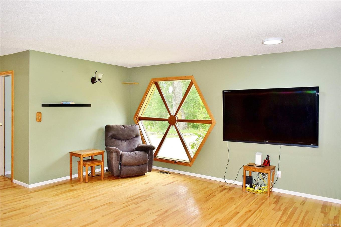 5982 Mayo Rd, Lake Cowichan, BC