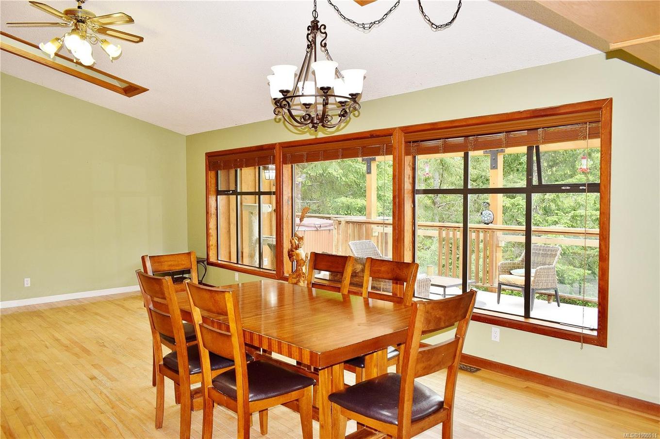 5982 Mayo Rd, Lake Cowichan, BC