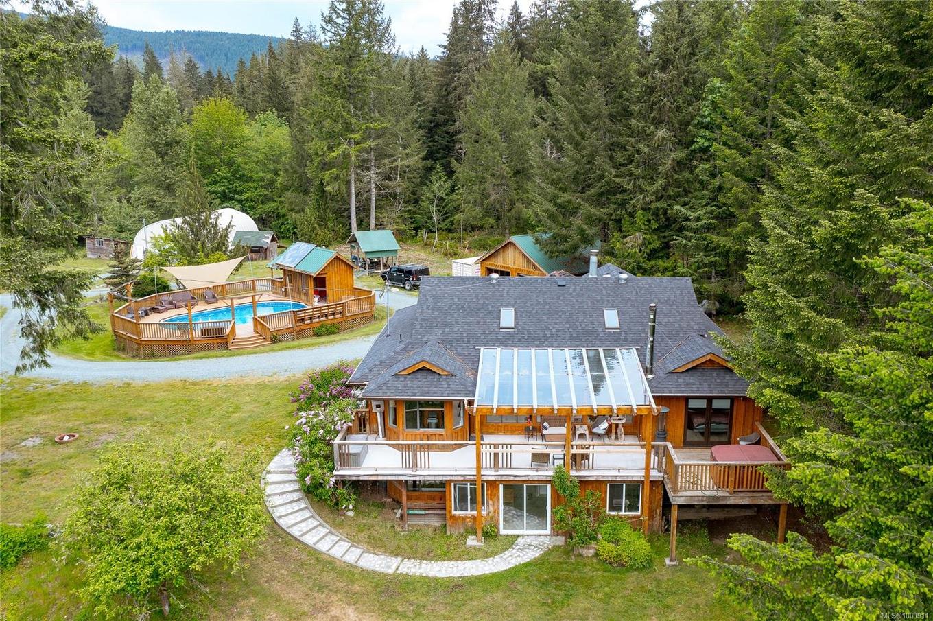 5982 Mayo Rd, Lake Cowichan, BC