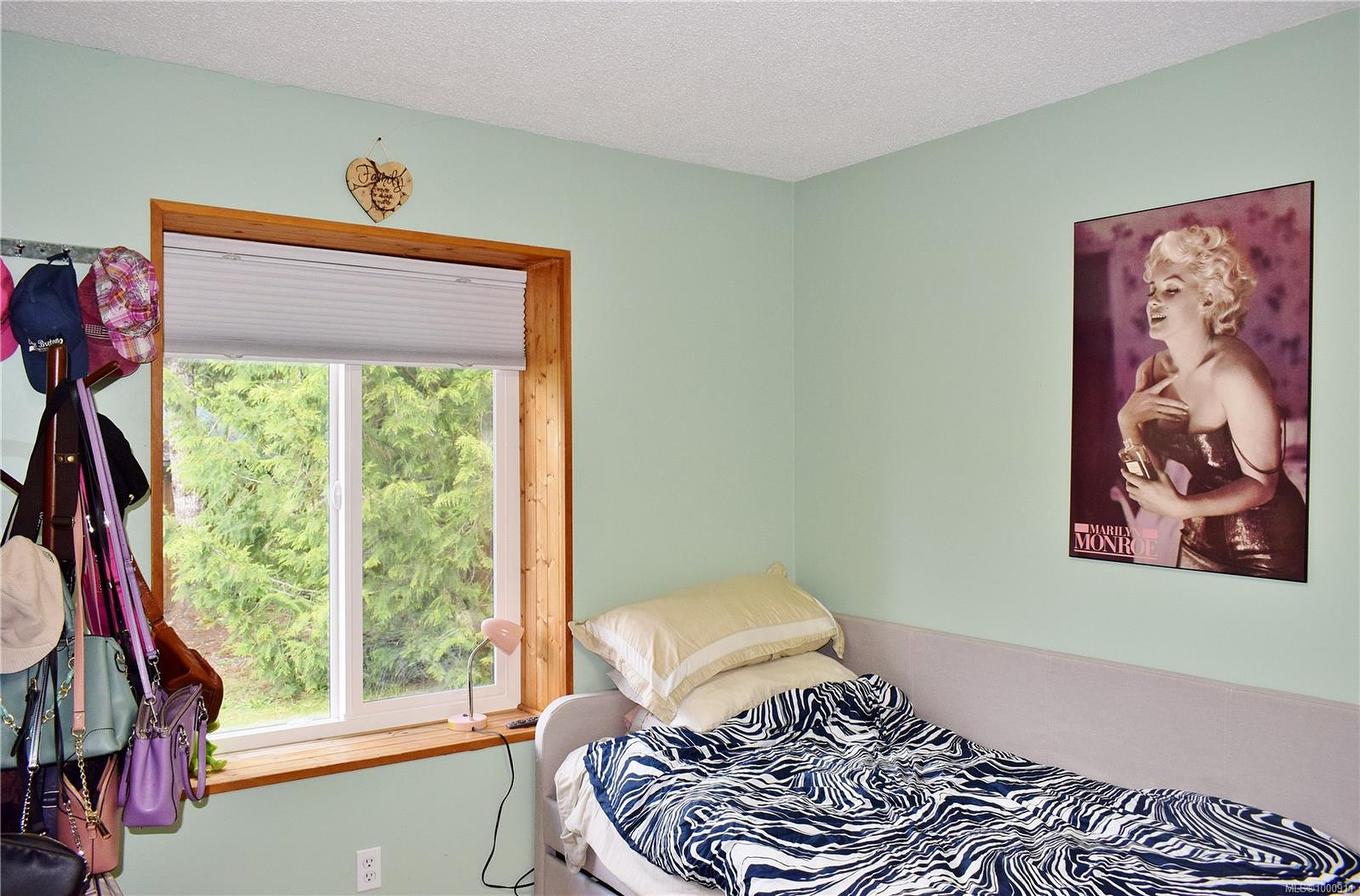 5982 Mayo Rd, Lake Cowichan, BC