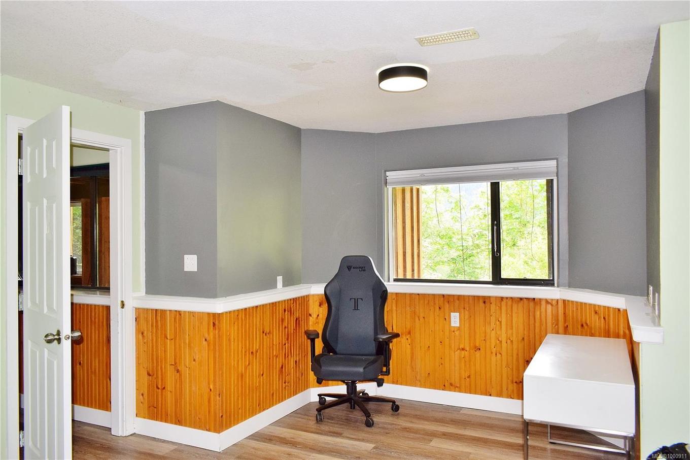 5982 Mayo Rd, Lake Cowichan, BC