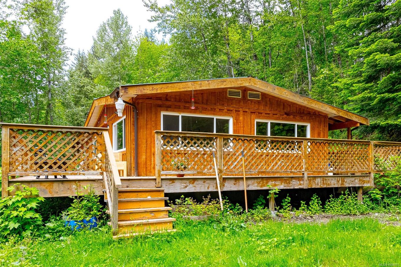 5982 Mayo Rd, Lake Cowichan, BC