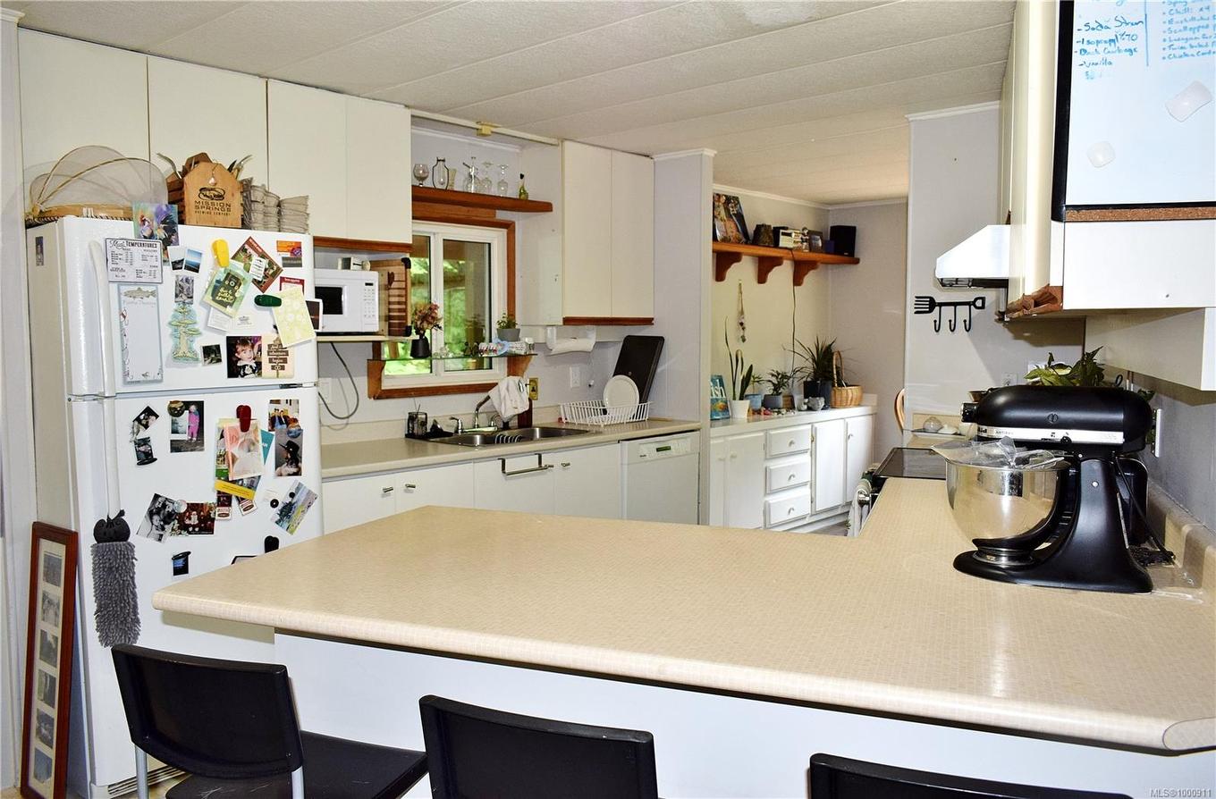 5982 Mayo Rd, Lake Cowichan, BC