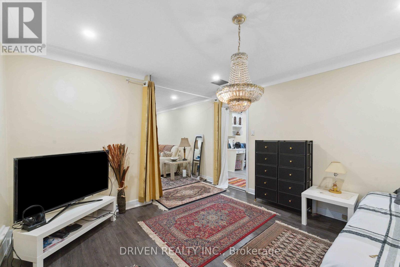 1266 Walkley Road, Ottawa, ON