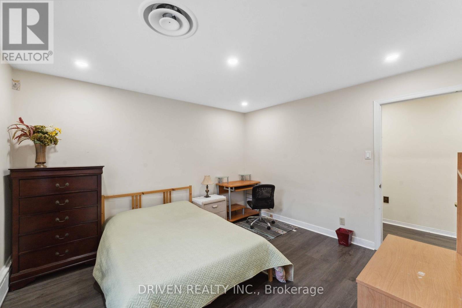 1266 Walkley Road, Ottawa, ON