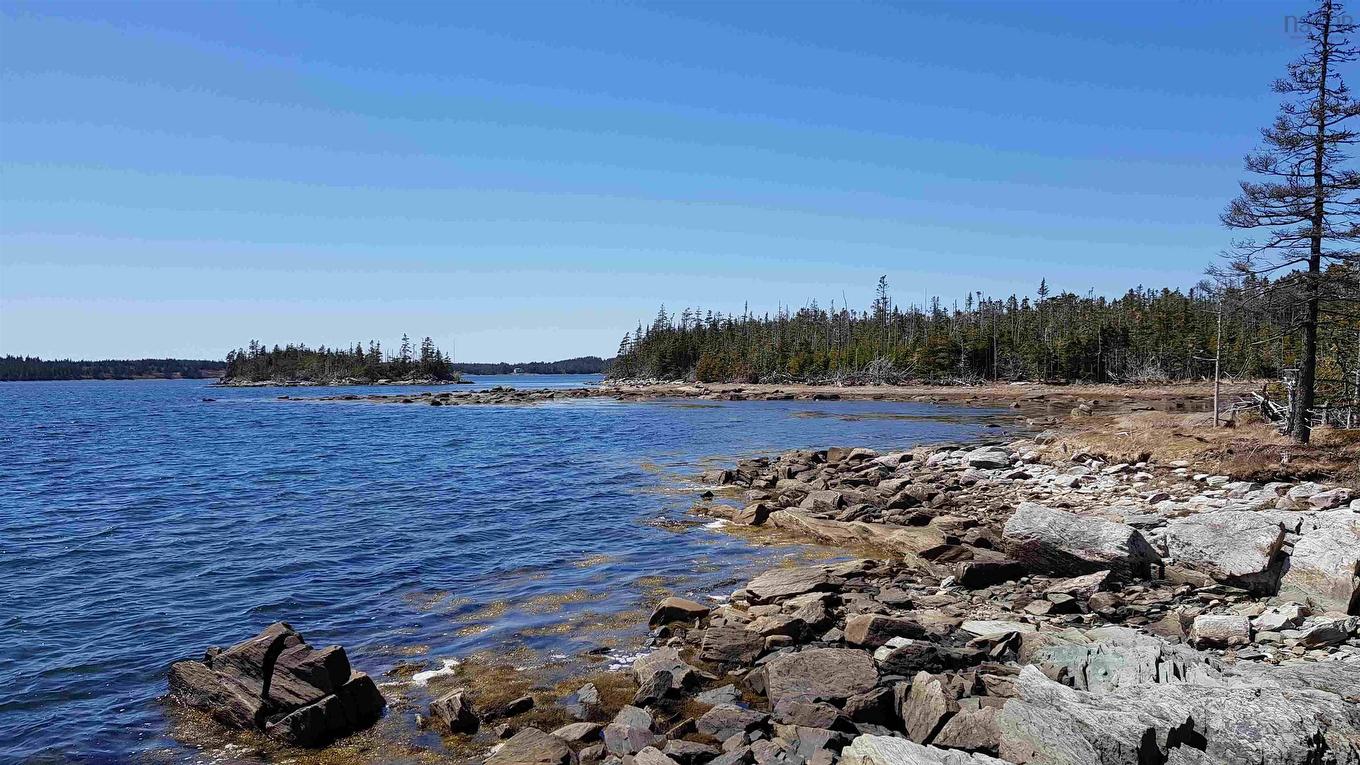 No 7 Highway, Ecum Secum, NS