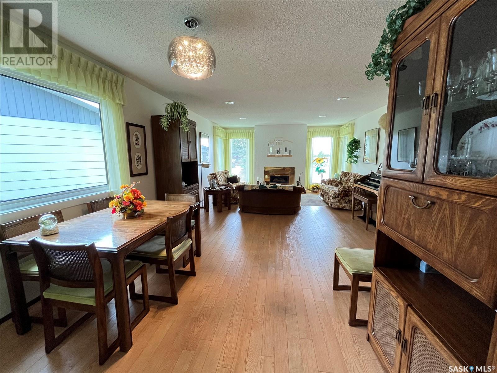 12 Chinook Place, Maple Creek, SK - Indoor Photo Showing Dining Room