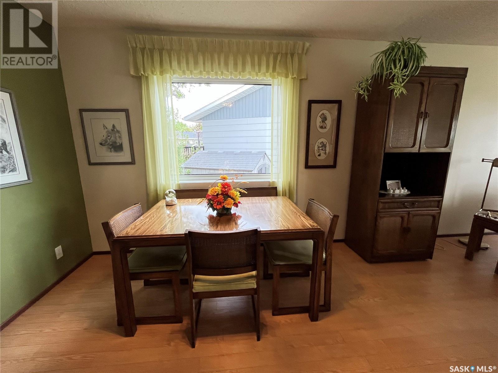 12 Chinook Place, Maple Creek, SK - Indoor Photo Showing Dining Room