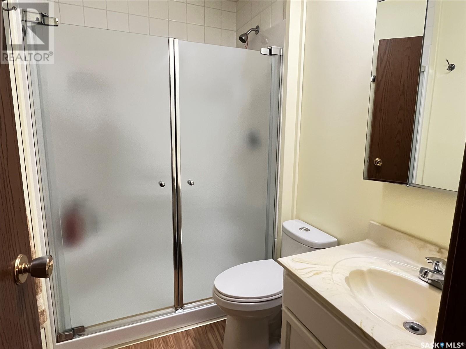 12 Chinook Place, Maple Creek, SK - Indoor Photo Showing Bathroom