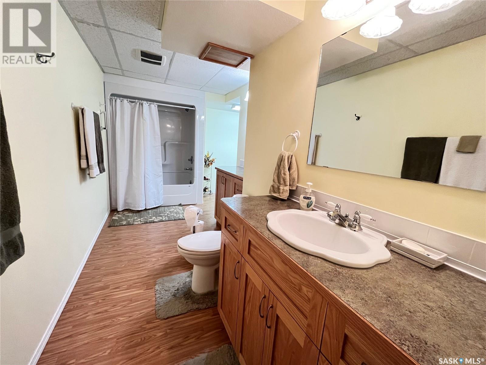 12 Chinook Place, Maple Creek, SK - Indoor Photo Showing Bathroom