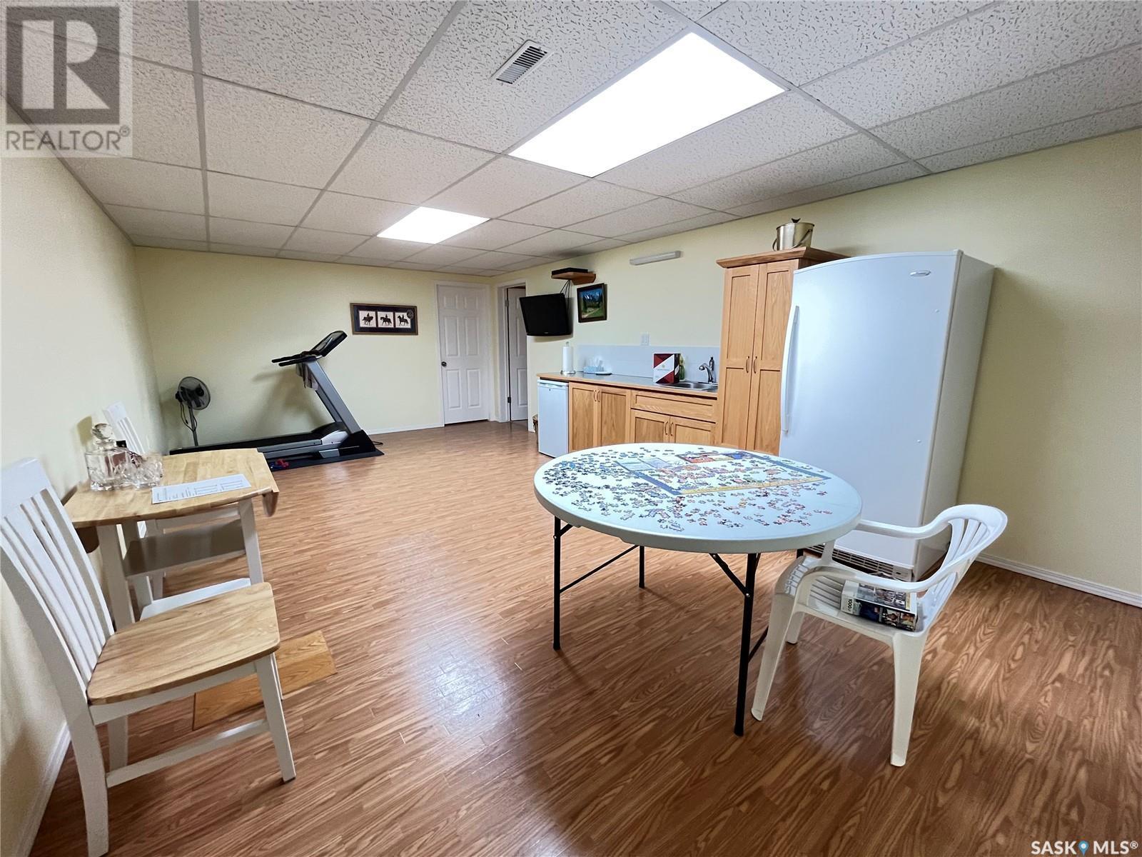 12 Chinook Place, Maple Creek, SK - Indoor