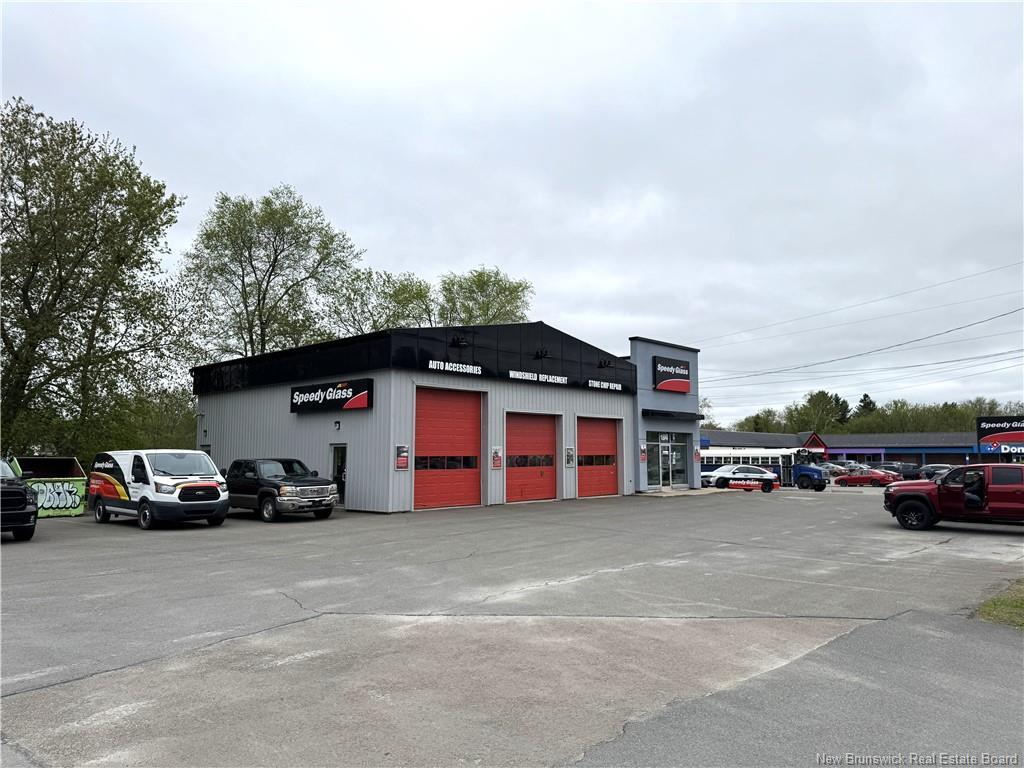 184 Main St, Fredericton, NB