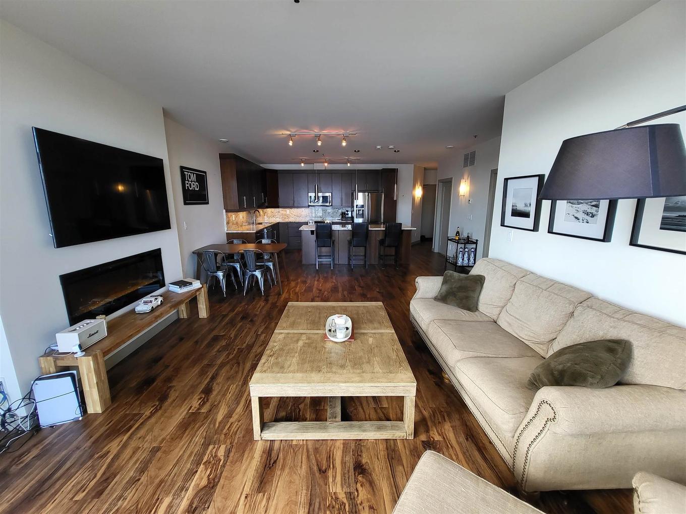 2101-2260 Sleeping Giant Parkway, Thunder Bay, ON - Indoor Photo Showing Living Room With Fireplace