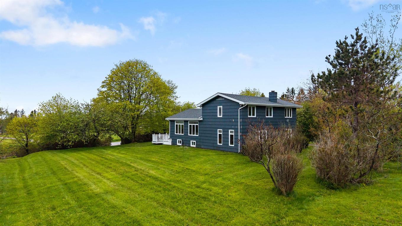 473 Highway 204, Amherst, NS