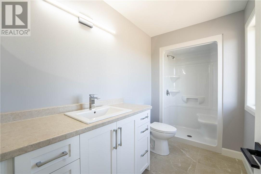 2959 Ruby Street, Chelmsford, ON - Indoor Photo Showing Bathroom
