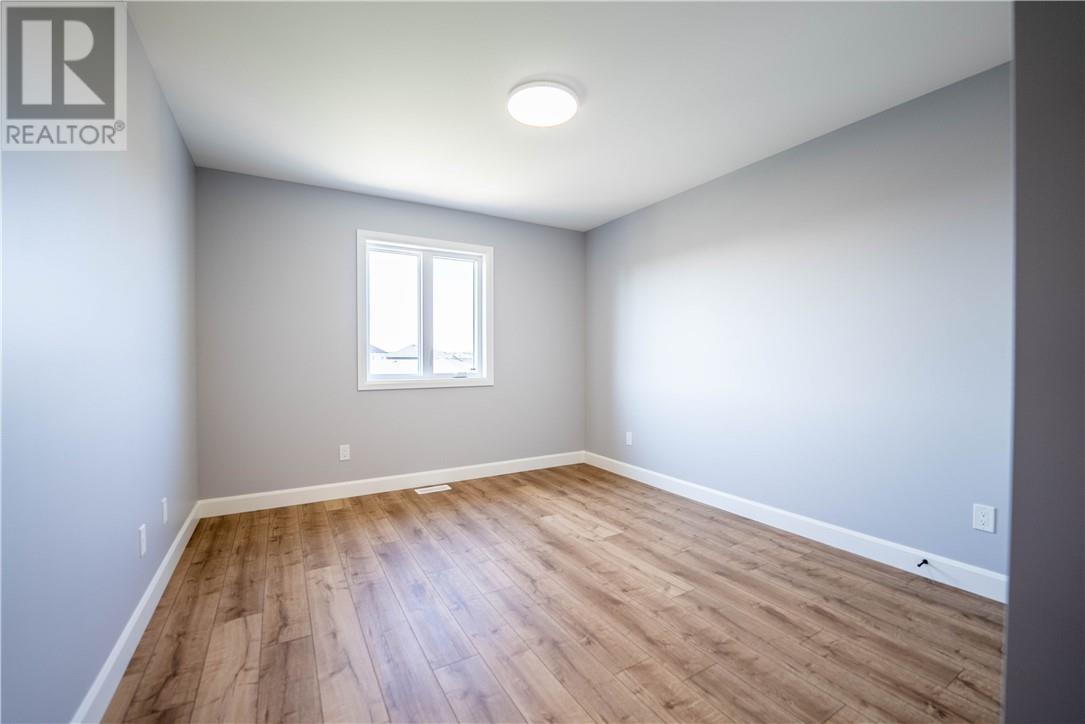 2951 Ruby Street, Chelmsford, ON - Indoor Photo Showing Other Room