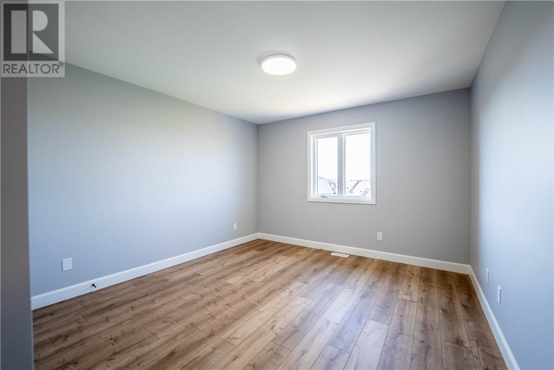 2951 Ruby Street, Chelmsford, ON - Indoor Photo Showing Other Room