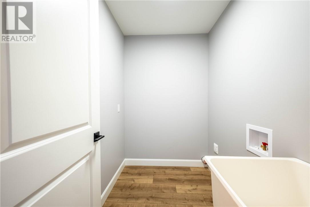 2951 Ruby Street, Chelmsford, ON - Indoor Photo Showing Other Room