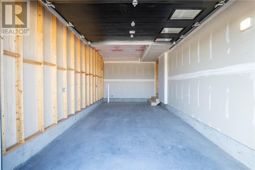 2951 Ruby Street, Chelmsford, ON - Indoor Photo Showing Garage