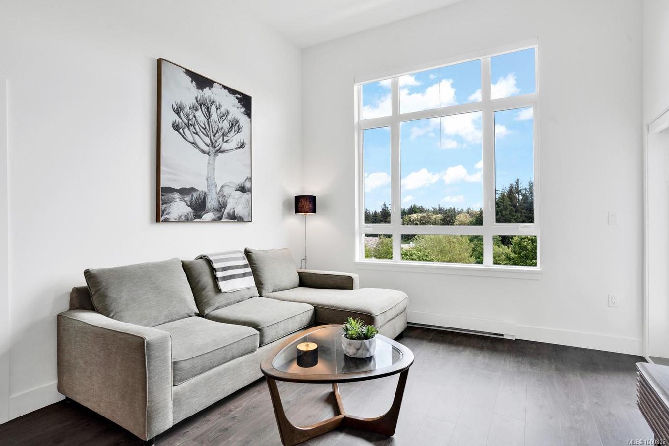 531-920 Reunion Ave, Langford, BC - Indoor Photo Showing Living Room