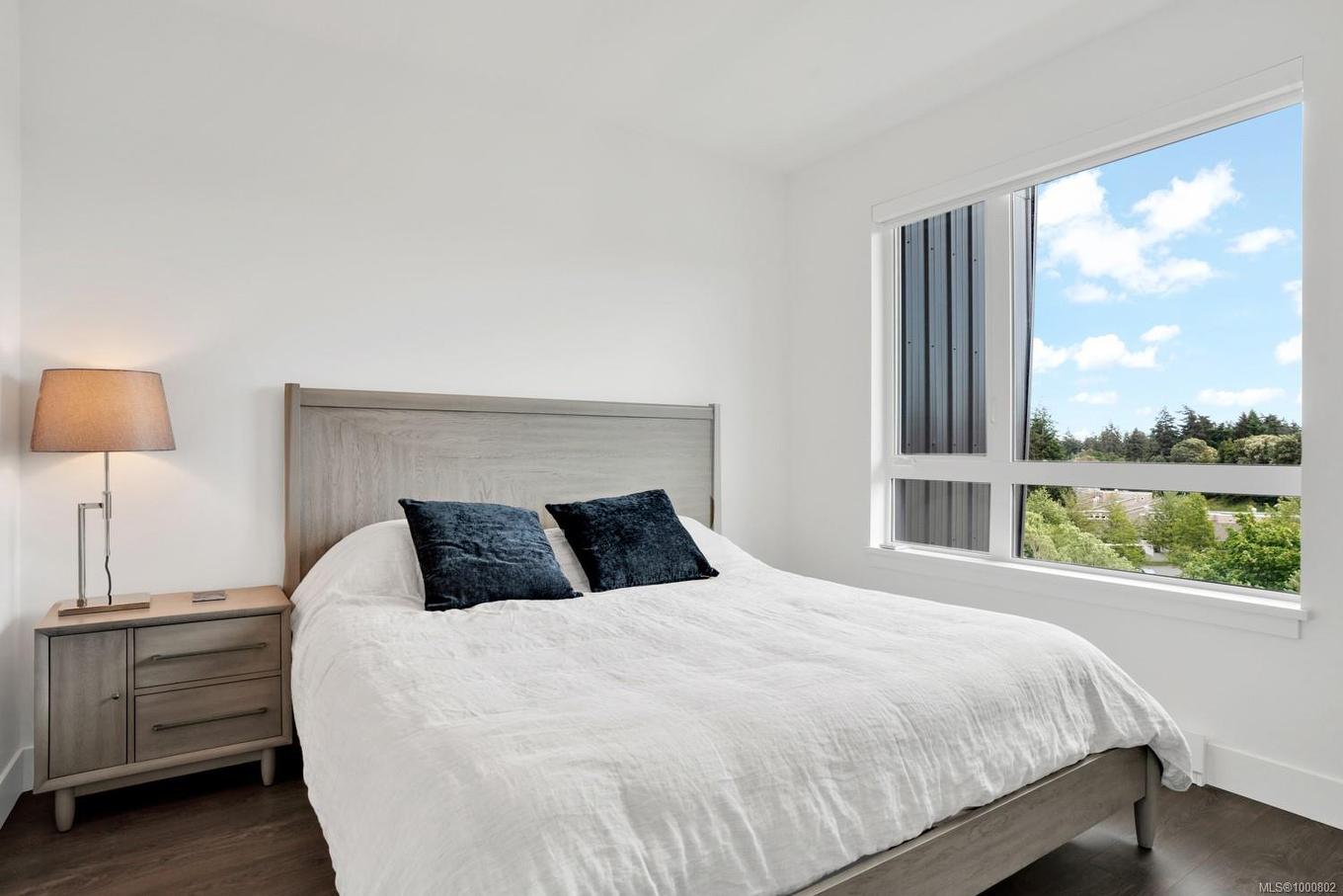 531-920 Reunion Ave, Langford, BC - Indoor Photo Showing Bedroom