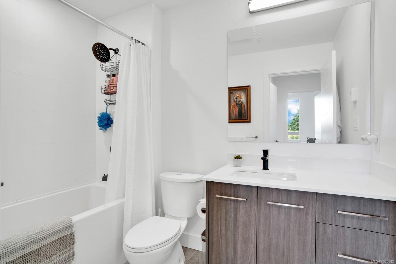 531-920 Reunion Ave, Langford, BC - Indoor Photo Showing Bathroom