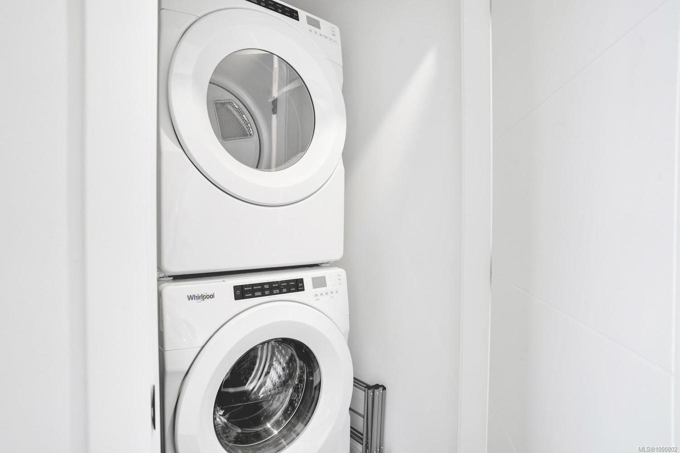 531-920 Reunion Ave, Langford, BC - Indoor Photo Showing Laundry Room