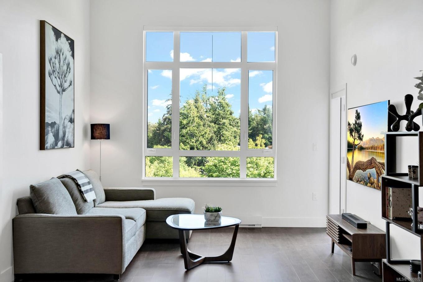 531-920 Reunion Ave, Langford, BC - Indoor Photo Showing Living Room