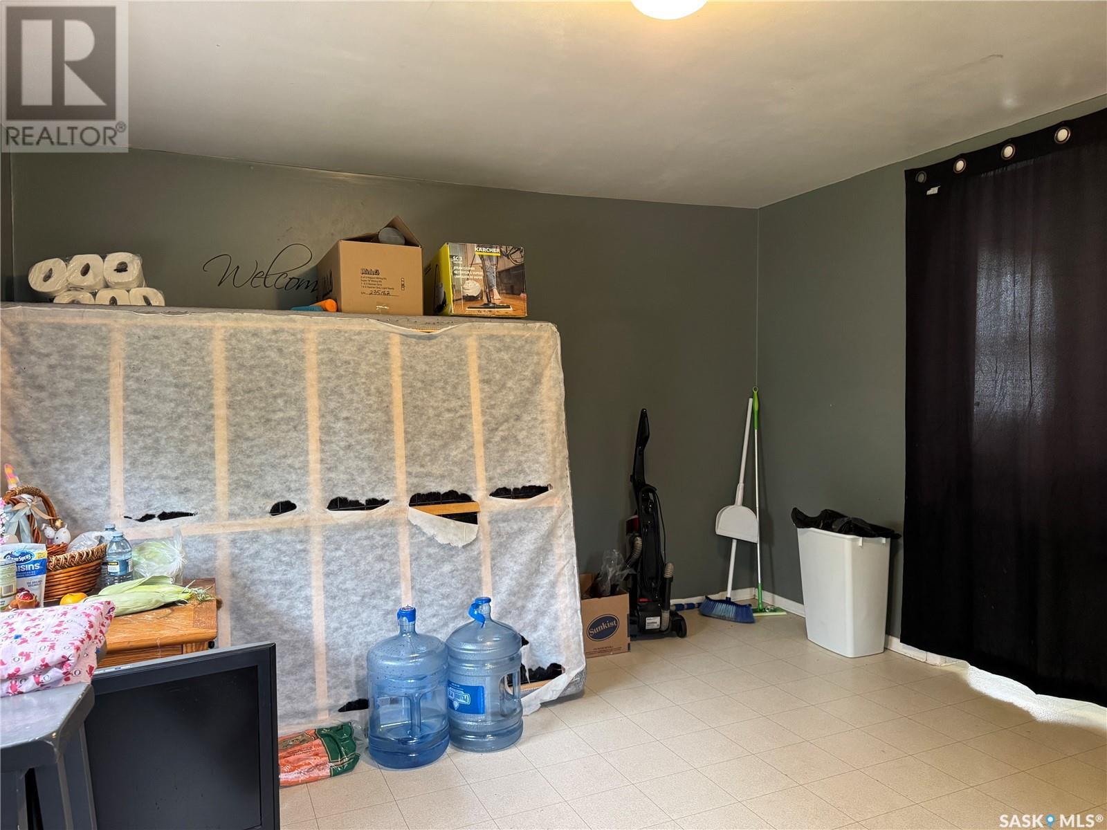 407 1St Street E, Wynyard, SK - Indoor Photo Showing Other Room