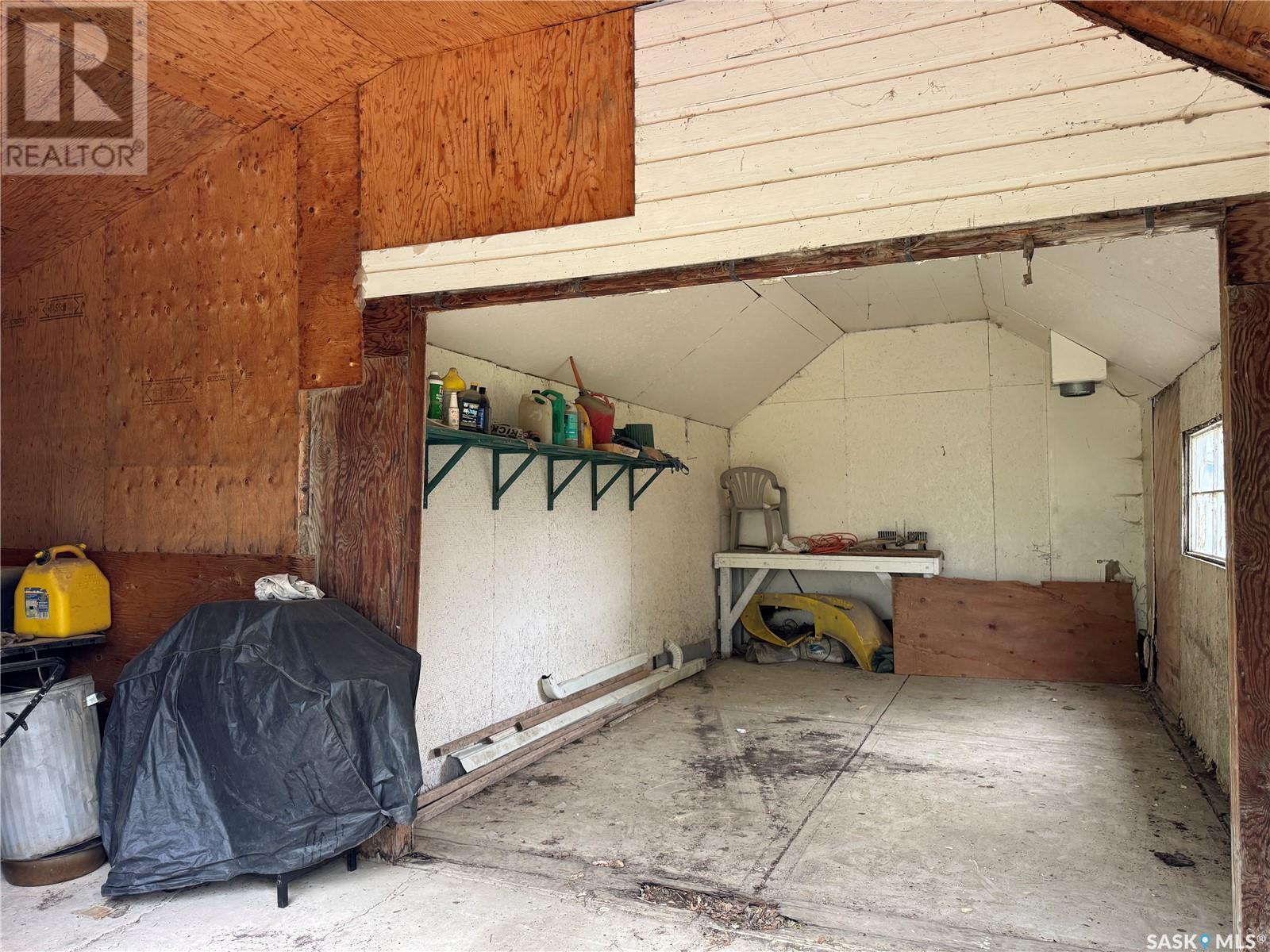 407 1St Street E, Wynyard, SK -