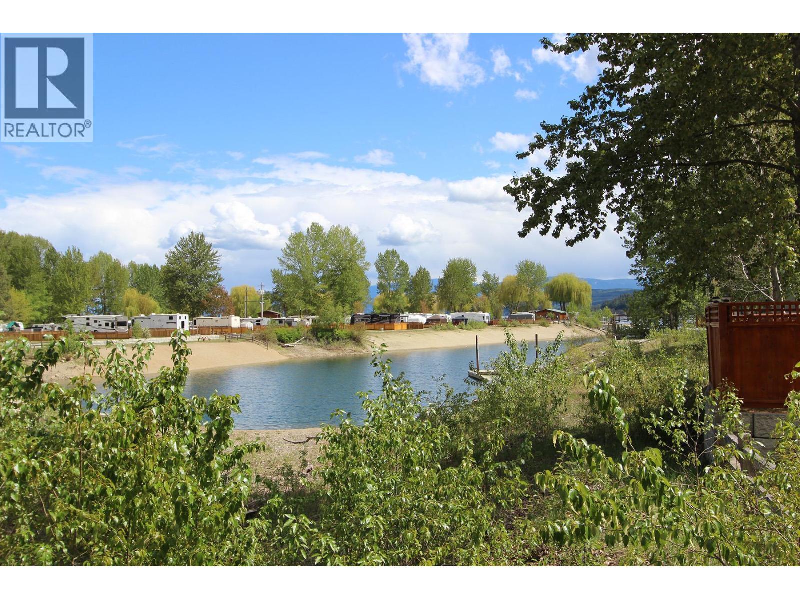 70 Cottonwood Drive, Lee Creek, BC