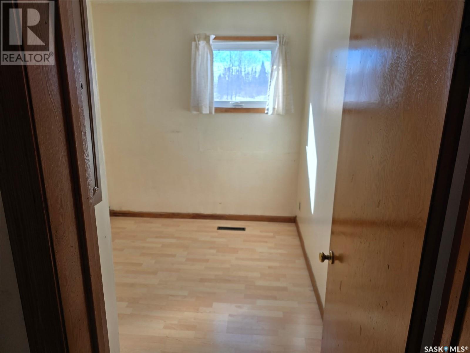 200 Railway Avenue N, Norquay, SK - Indoor Photo Showing Other Room