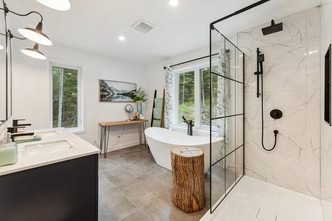 Salle de bains - 657 Rue Bordeleau, Magog, QC - Indoor Photo Showing Bathroom