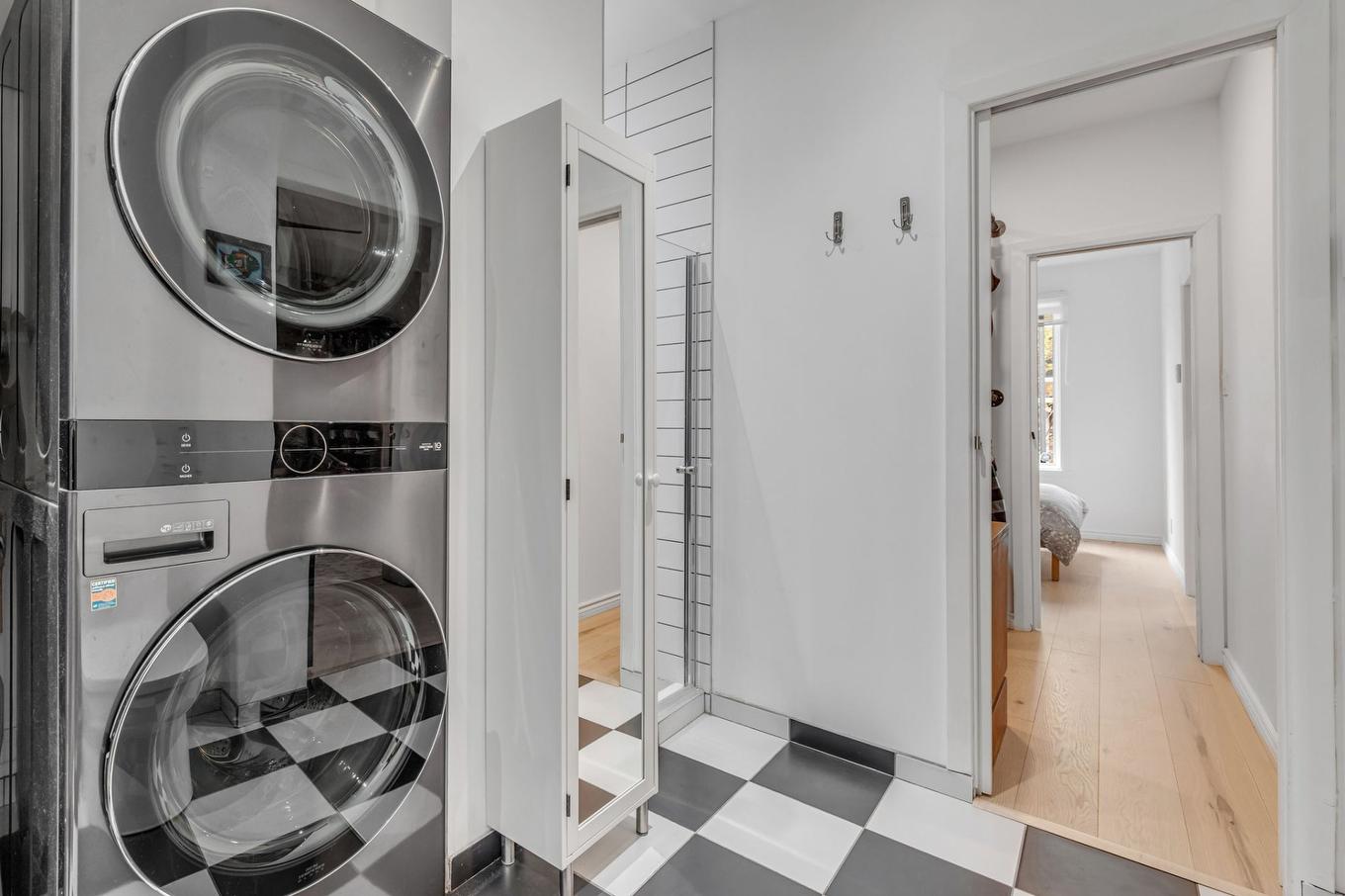 Bathroom - 333 11E Rue, Québec (La Cité-Limoilou), QC - Indoor Photo Showing Laundry Room