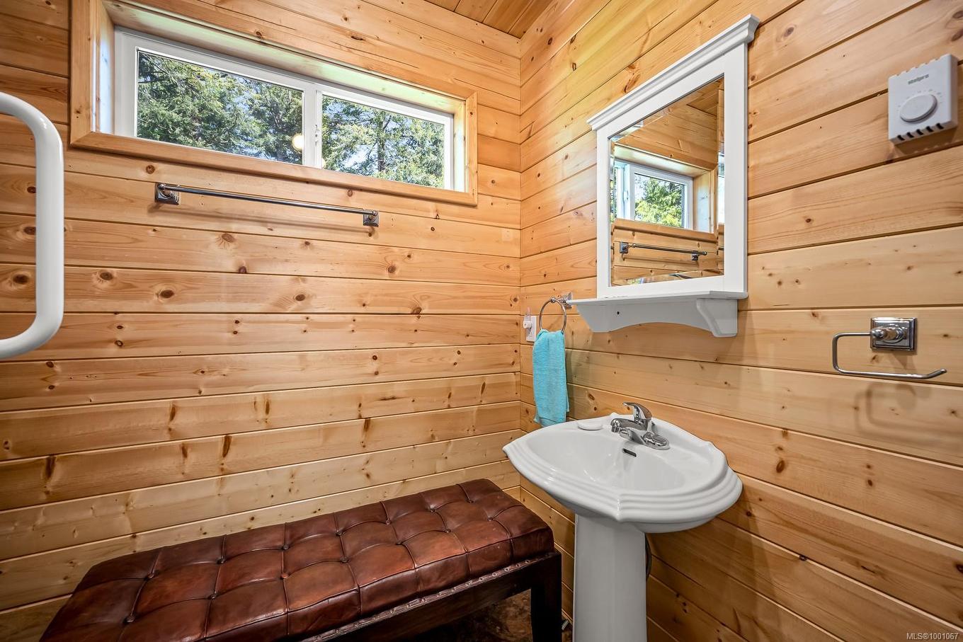 1415 Baikie Rd, Denman Island, BC