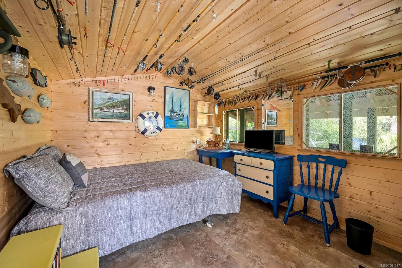 1415 Baikie Rd, Denman Island, BC