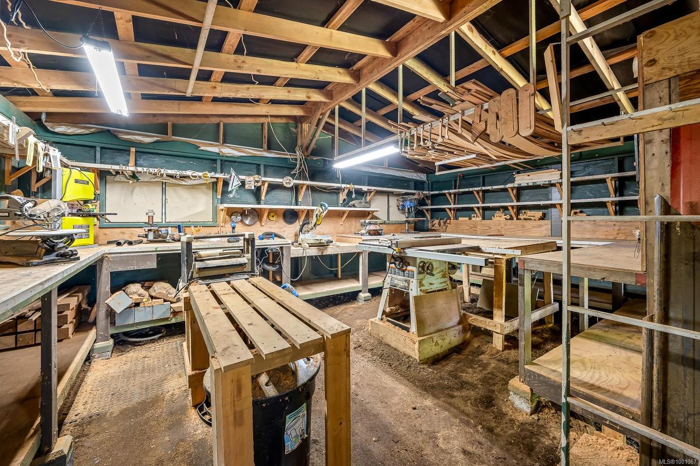 1415 Baikie Rd, Denman Island, BC