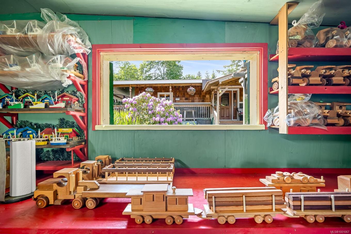 1415 Baikie Rd, Denman Island, BC