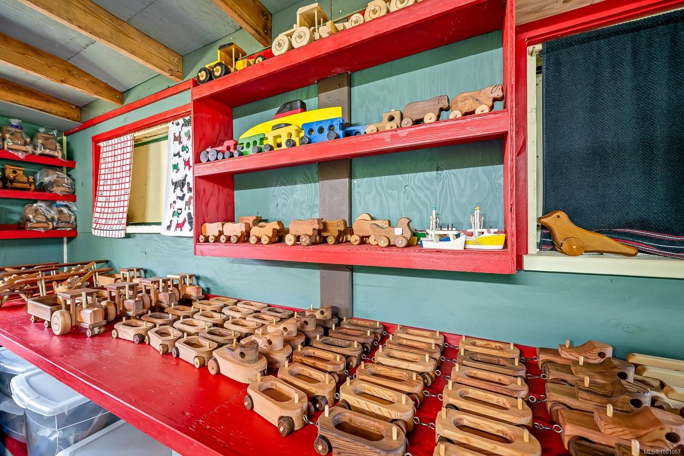 1415 Baikie Rd, Denman Island, BC