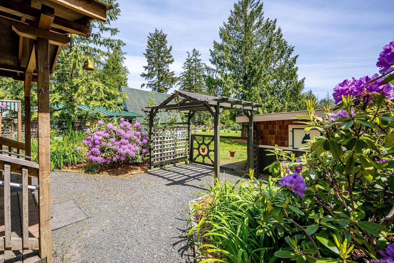 1415 Baikie Rd, Denman Island, BC