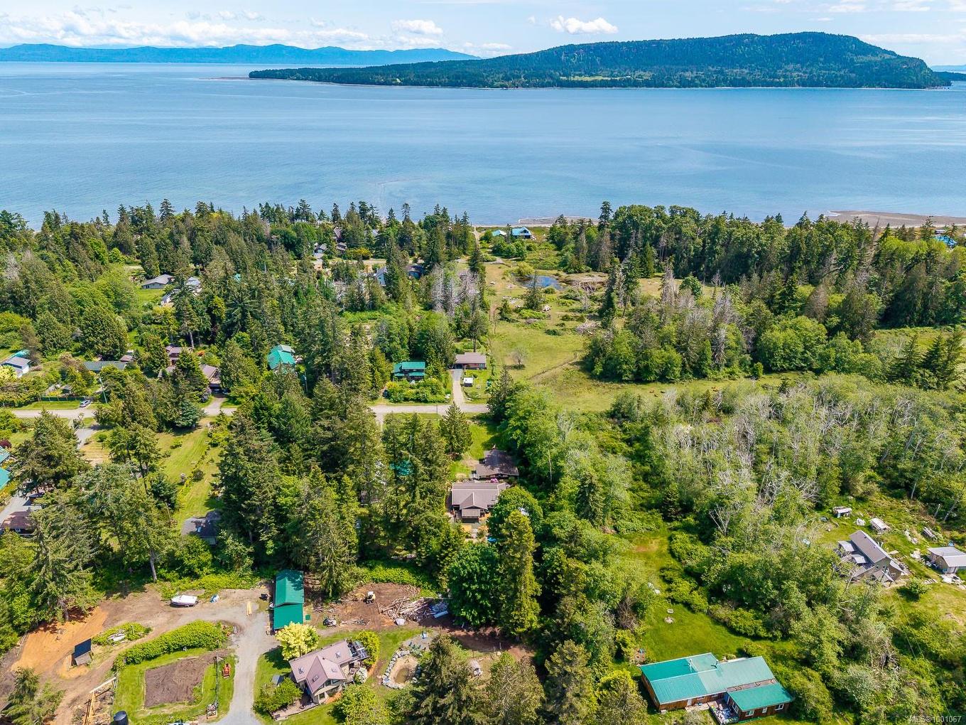 1415 Baikie Rd, Denman Island, BC