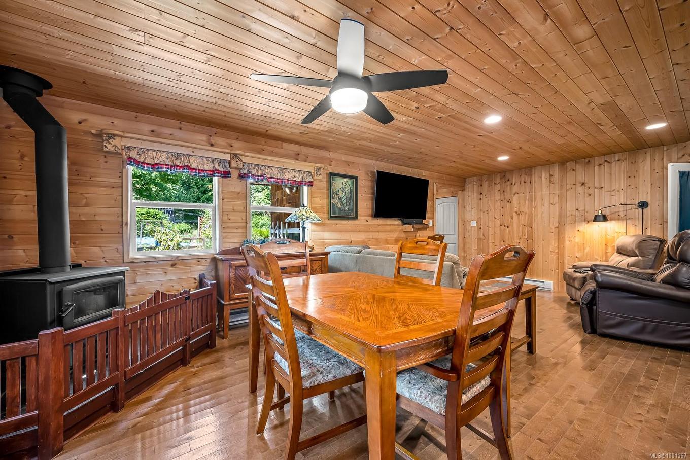 1415 Baikie Rd, Denman Island, BC