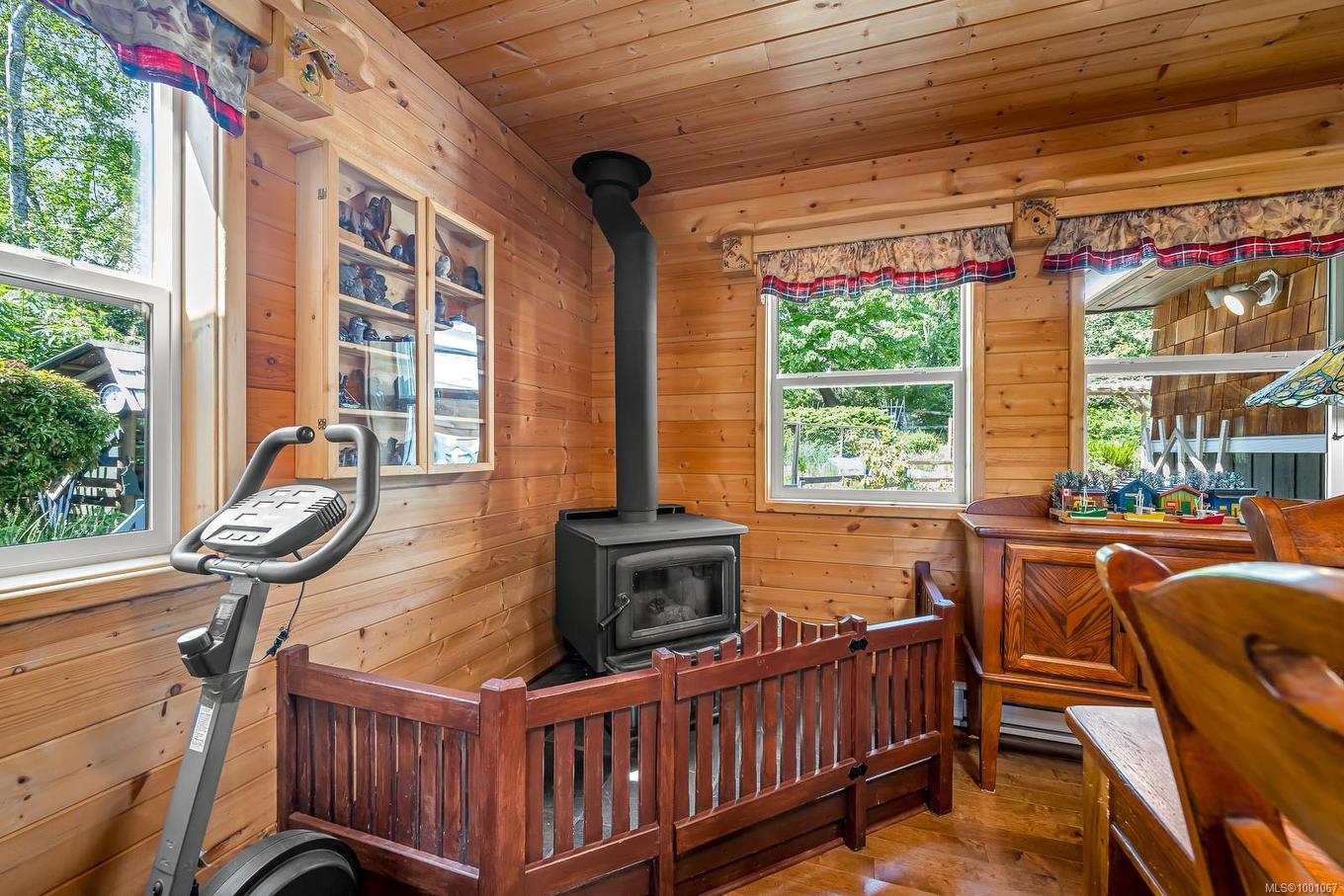 1415 Baikie Rd, Denman Island, BC