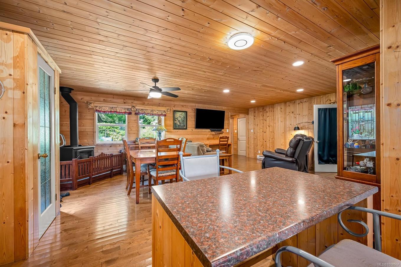 1415 Baikie Rd, Denman Island, BC